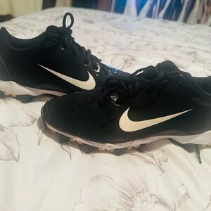 Nike Black and White Sports Cleats